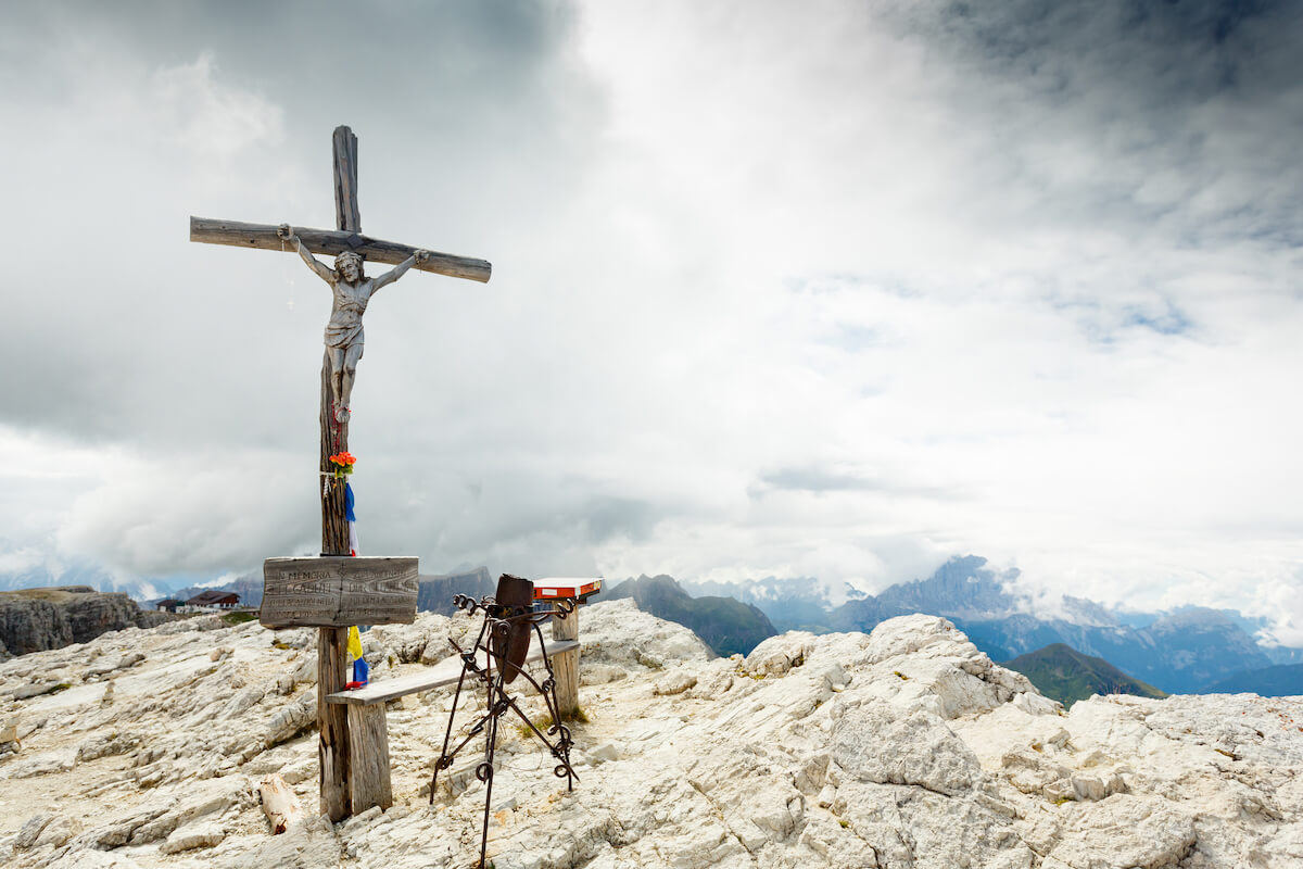 Wanderungen von der Lagazuoi Hütte Wanderungen von der Lagazuoi Hütte