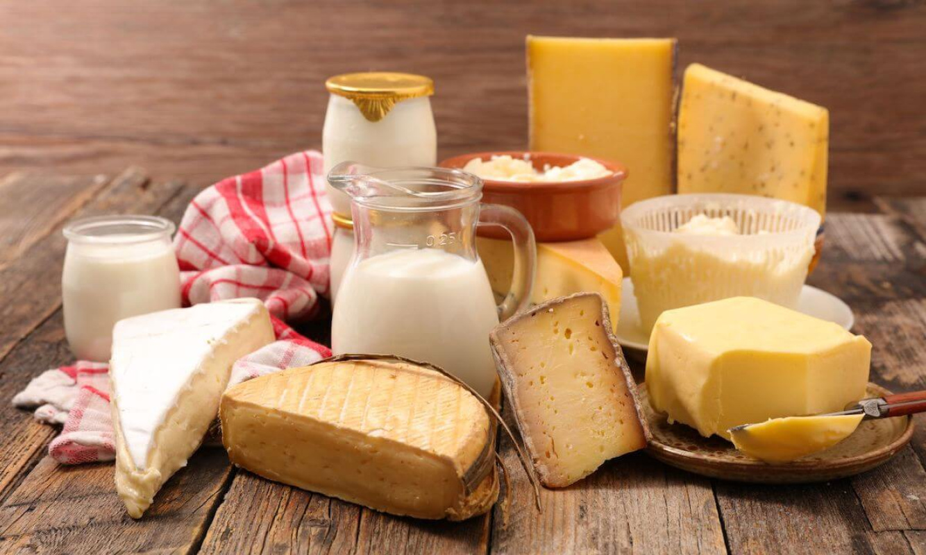 Für das Käsefondue kannst du unterschiedliche Käsesorten hernehmen Für das Käsefondue kannst du unterschiedliche Käsesorten hernehmen