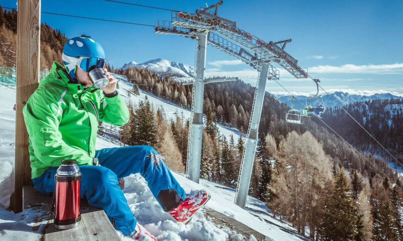 Skiwasser aus den Bergen Skiwasser aus den Bergen