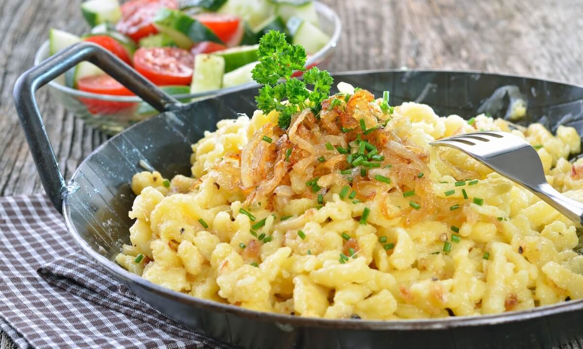 Allgäuer Käsespätzle Rezept Allgäuer Käsespätzle Rezept