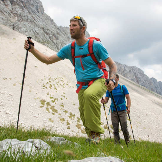 Wanderstöcke richtig einstellen Wanderstöcke richtig einstellen