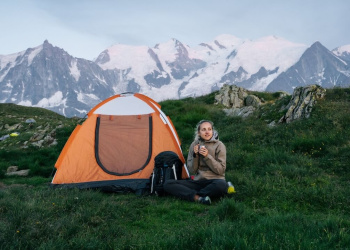 8 Dinge, die beim Zelten dabei sein müssen