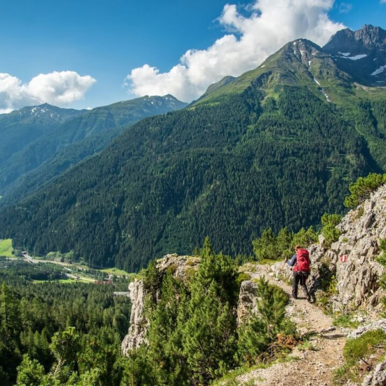 7 beeindruckende Fernwanderwege in den Alpen