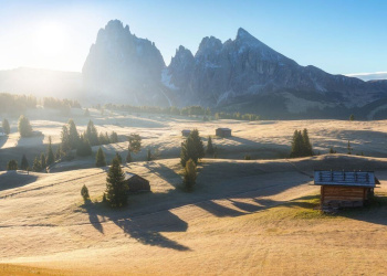 Almurlaub in den Alpen: Wandern, Entspannen und Genießen Almurlaub in den Alpen: Wandern, Entspannen und Genießen