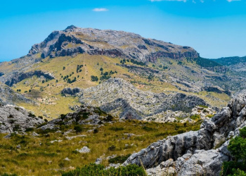 5 Gebirge mit frühlingshaftem Wetter im Februar 5 Gebirge mit frühlingshaftem Wetter im Februar