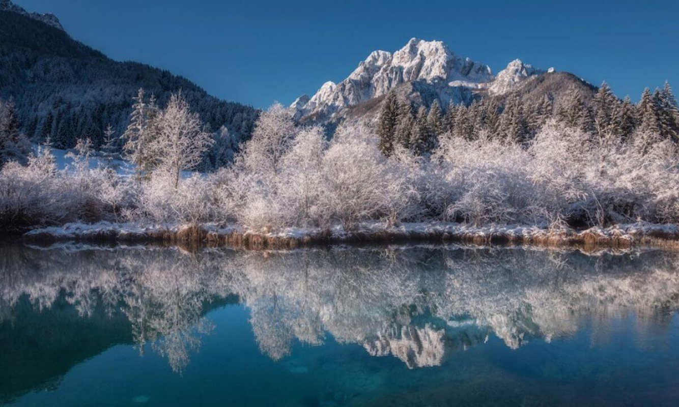 Bergsee im Frühling Bergsee im Frühling