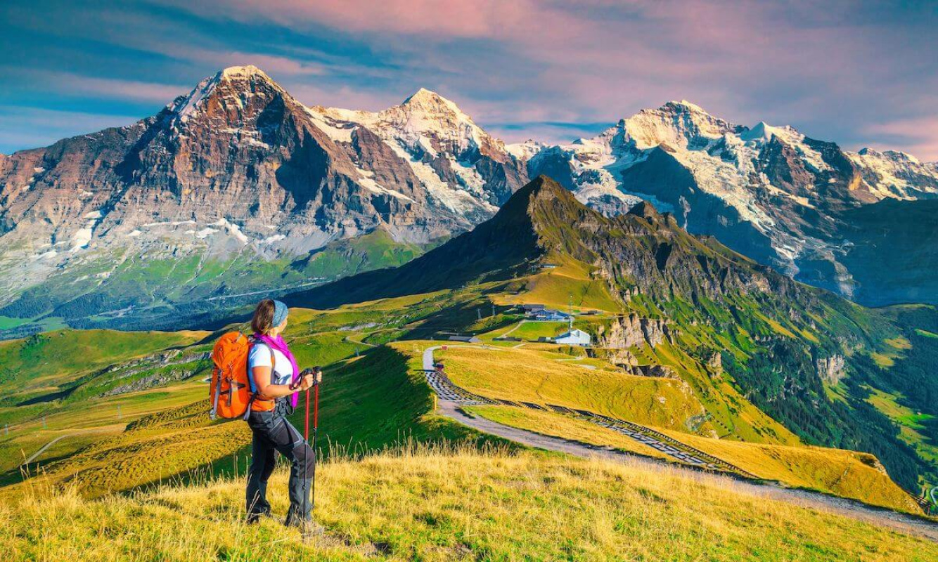 Der traumhafte Blick auf Eiger Mönch und Jungfrau Der traumhafte Blick auf Eiger Mönch und Jungfrau