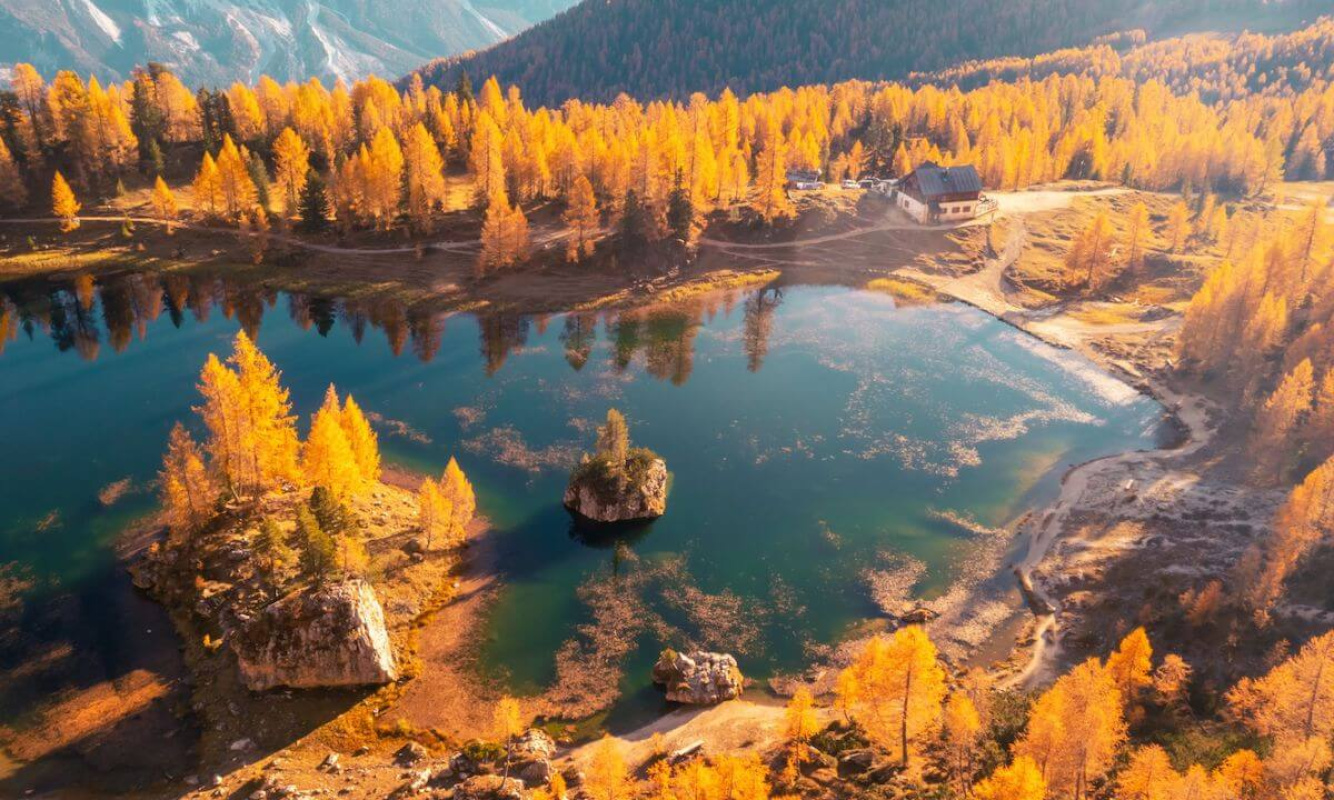 Der goldene Herbst am Lago Fedèra Der goldene Herbst am Lago Fedèra