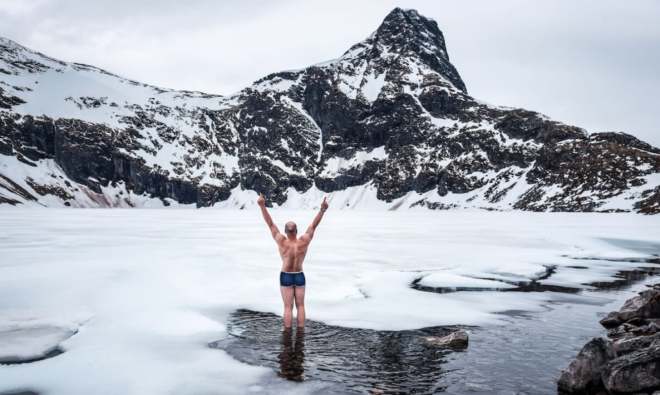 Eisbaden in den Bergen Eisbaden in den Bergen