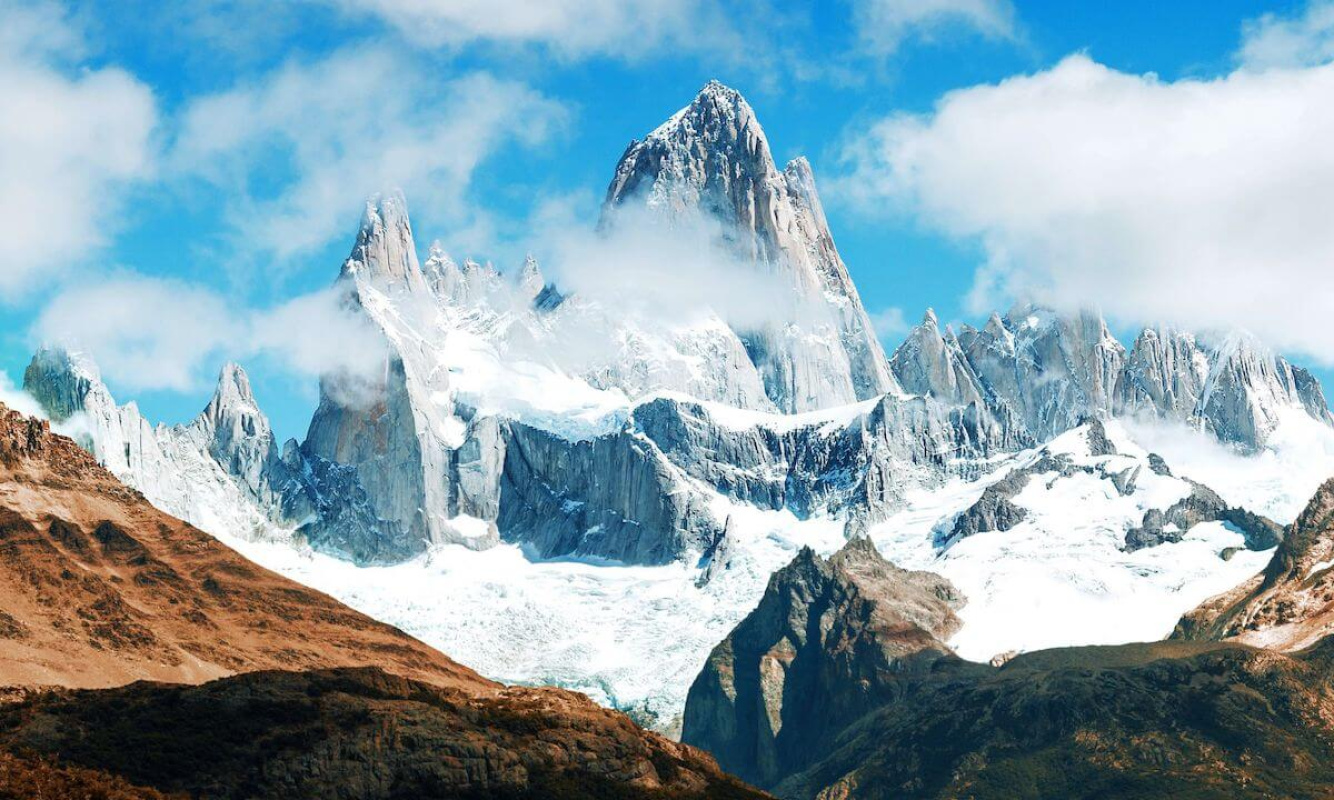 Fitz Roy - Einer der beeindruckendsten Berge in Patagonien Fitz Roy - Einer der beeindruckendsten Berge in Patagonien
