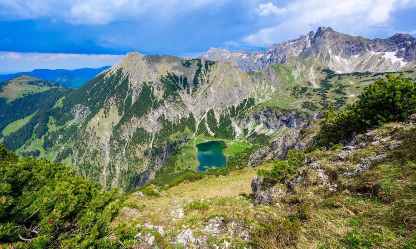 Der Gaisalpsee im Allgäu Der Gaisalpsee im Allgäu