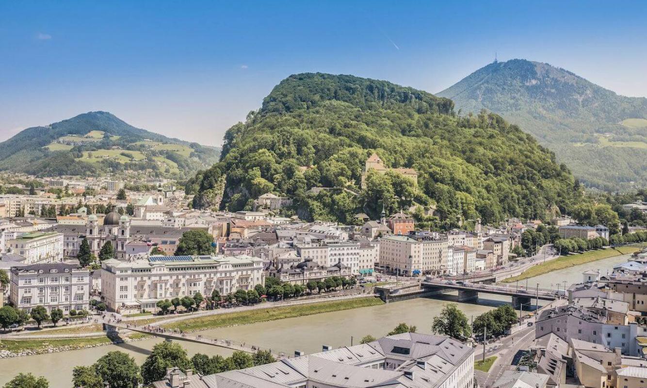 Kapuzinerberg in Salzburg: Eine Naturoase inmitten der Stadt Kapuzinerberg in Salzburg: Eine Naturoase inmitten der Stadt