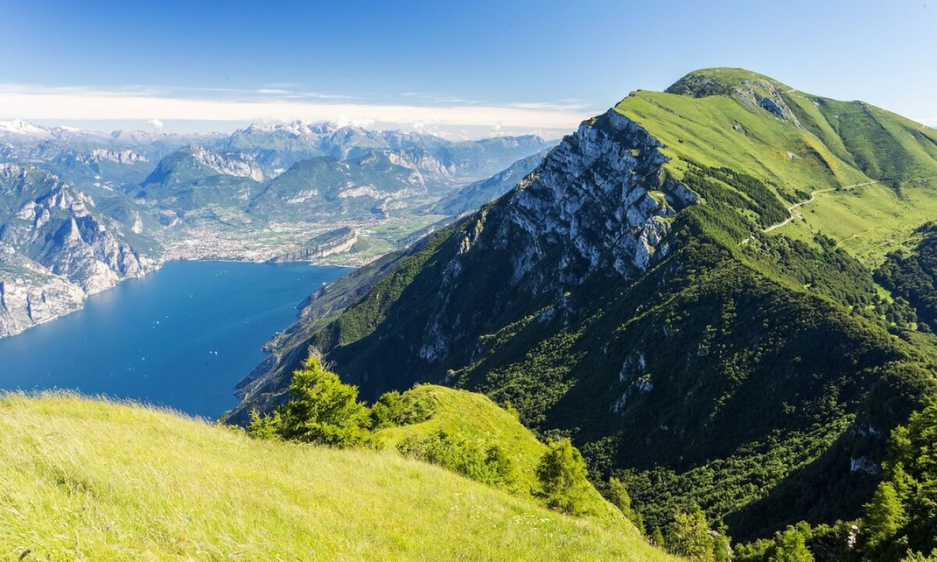 Der Monte Baldo in den Gardaseebergen Der Monte Baldo in den Gardaseebergen