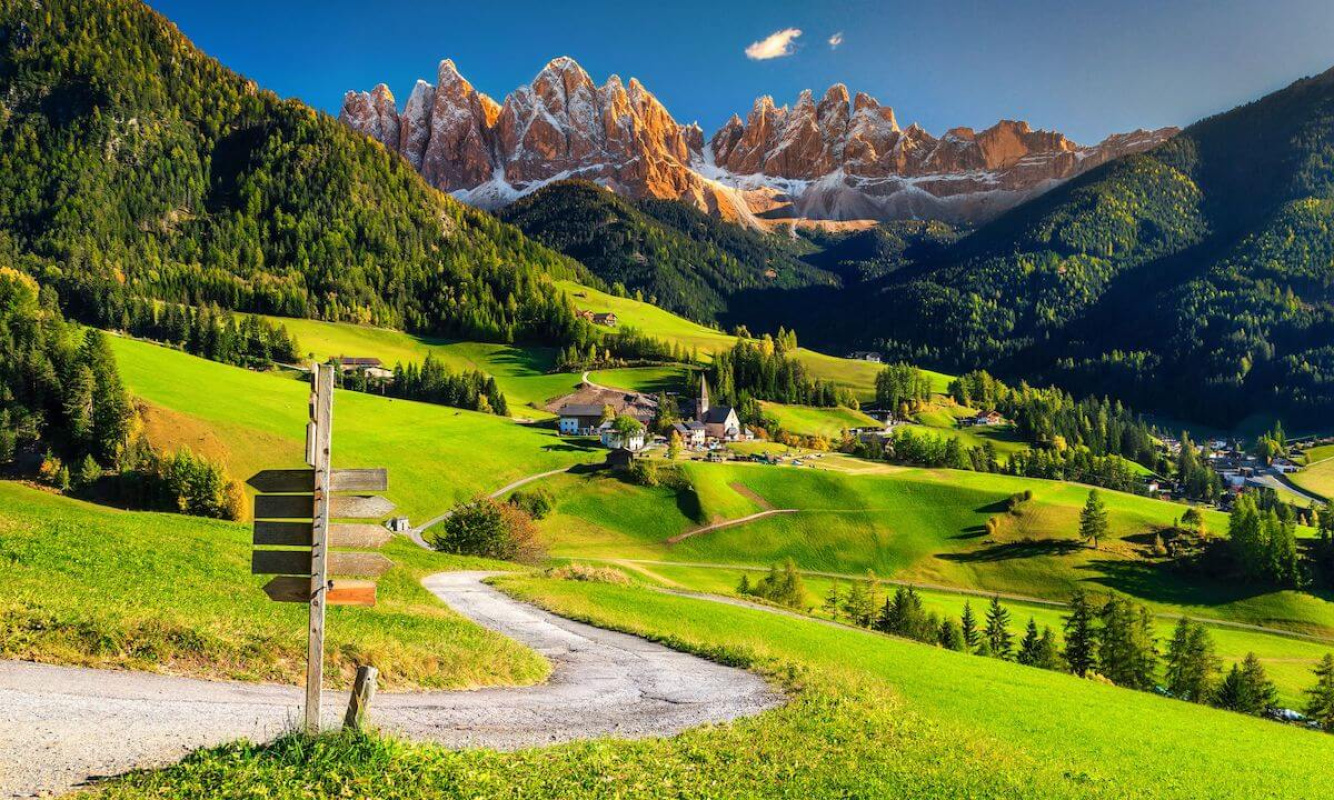 Das idyllische Sankt Magdalena im Villnösstal Das idyllische Sankt Magdalena im Villnösstal