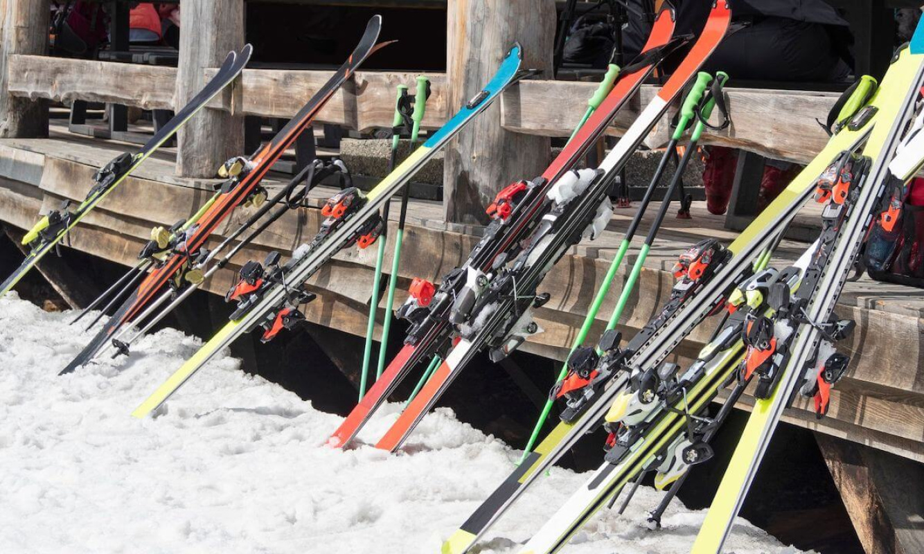 Skier in den Bergen Skier in den Bergen