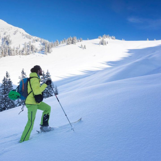 Skitouren-Planung: Der Weg zum Gipfel Skitouren-Planung: Der Weg zum Gipfel