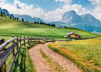 Wandern mit Hund in den Dolomiten