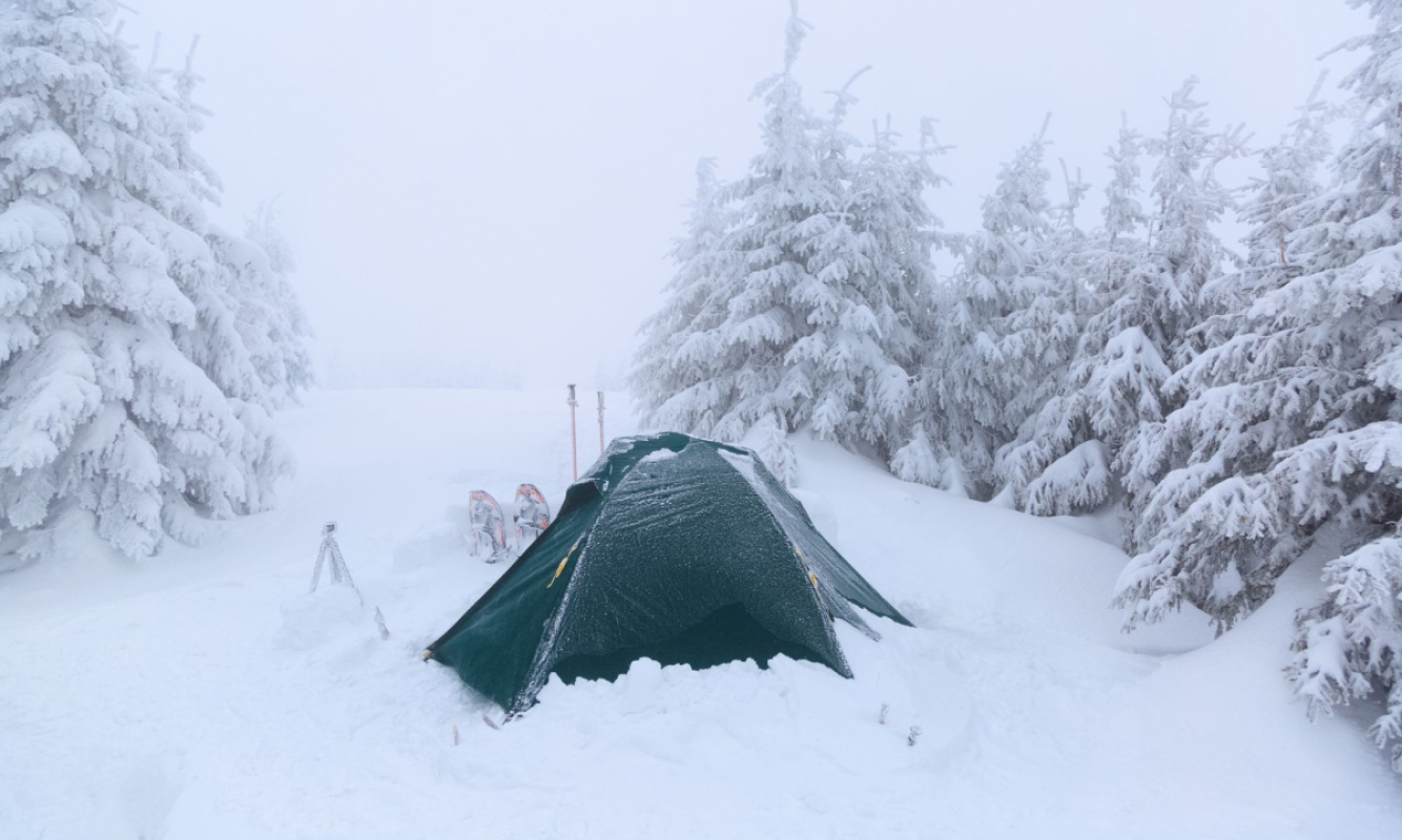 Im Winter zelten Im Winter zelten