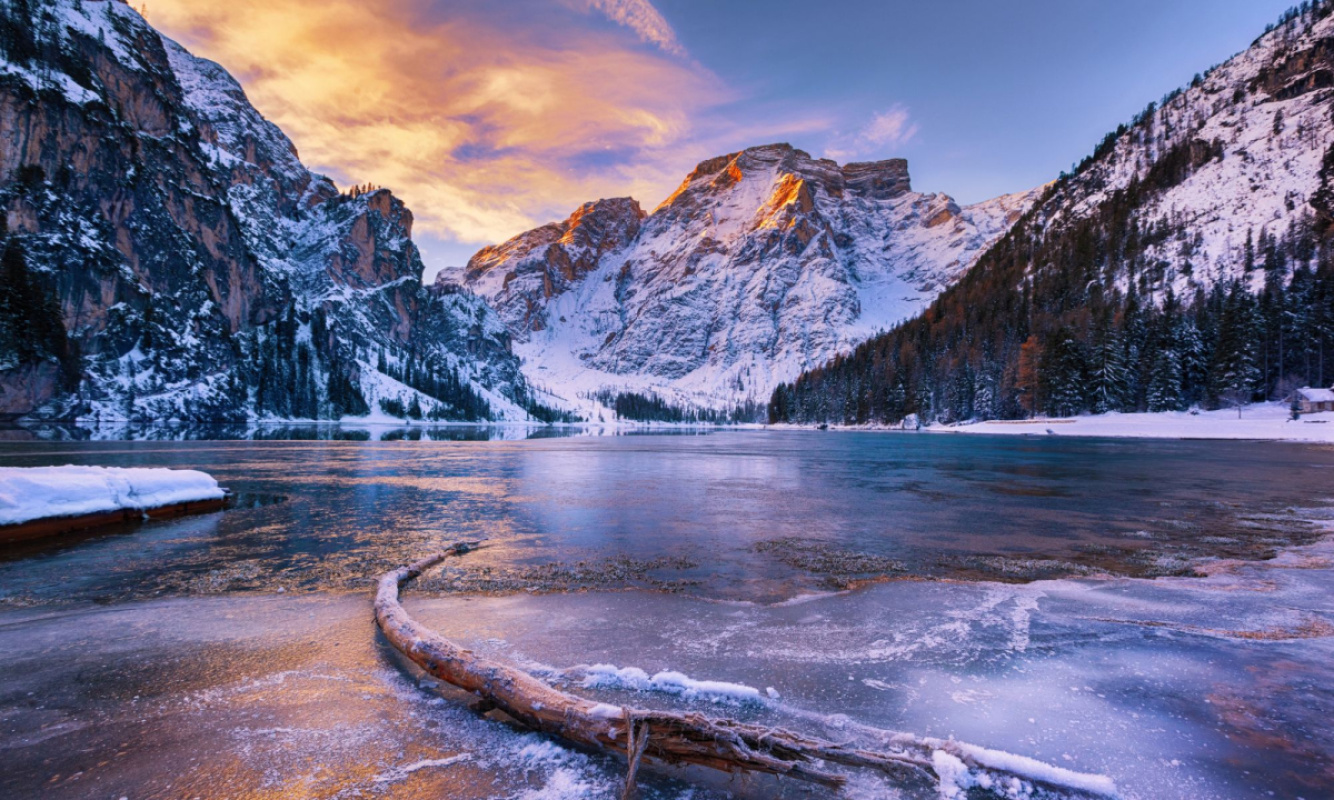 Pragser Wildsee im Winter