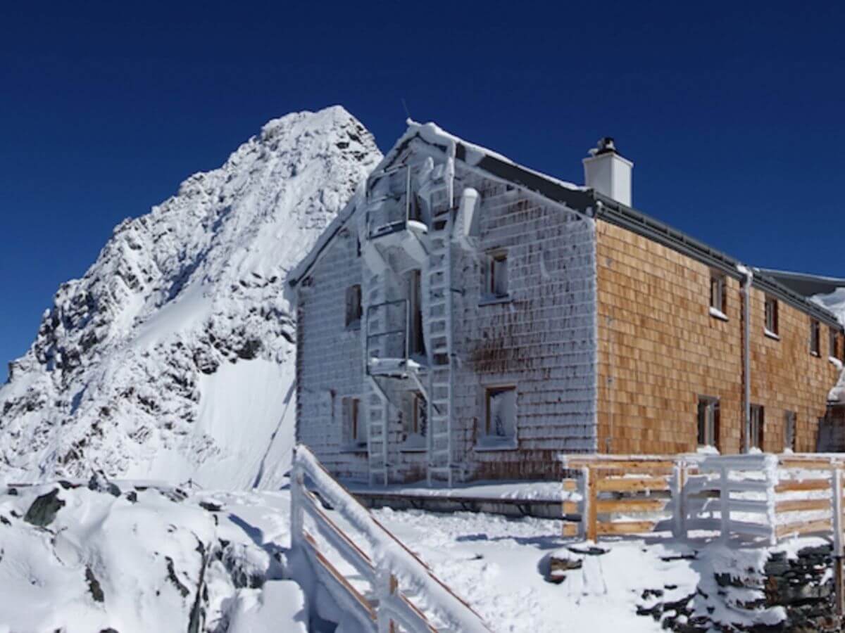 Die Erzherzog-Johann-Hütte am Großglockner Die Erzherzog-Johann-Hütte am Großglockner